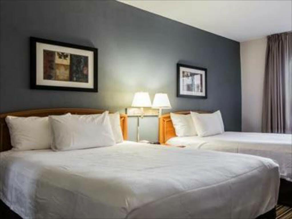 Candlewood Suites - Charlotte - Arrowood, An Ihg Hotel Εξωτερικό φωτογραφία